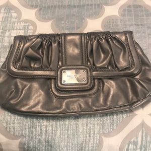 Silver clutch - 9 west